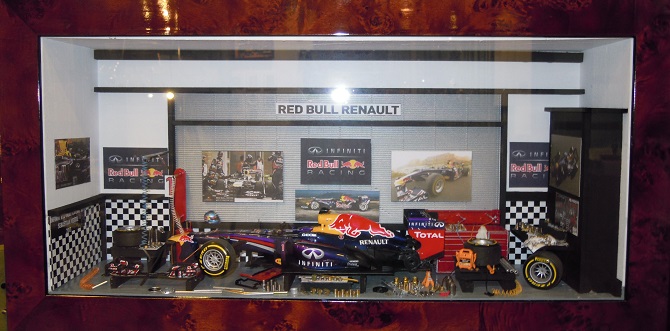 Car Display Box – Red Bull