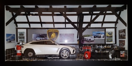 Car Display Box – Lamborghini Urus