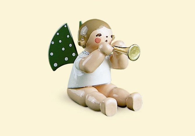 Angel With Small Trumpet -sitting